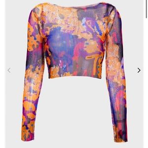 NWT Sexy Graffiti Long Sleeve Scoop Neckline